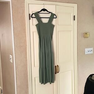Aerie Maxi Dress Open Back Women Size XS but feel like M very stretch.